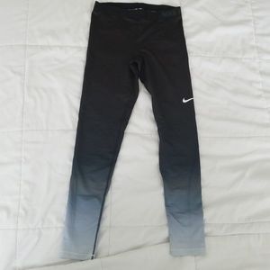 Never worn Nike pro hyper warm leggings size lg